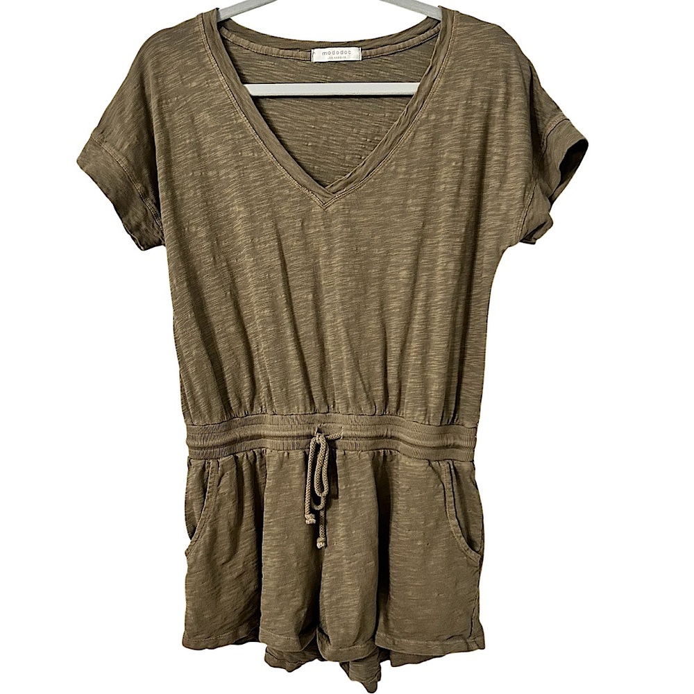 Mododoc Los Angeles Army green romper Women’s Size SMALL